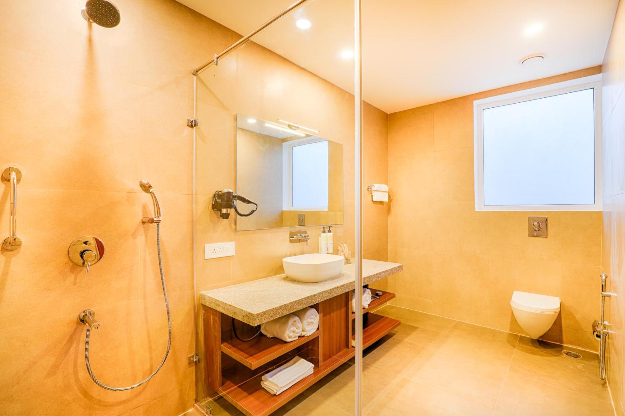 Club Mahindra Patkote Hotel Nainital Eksteriør billede